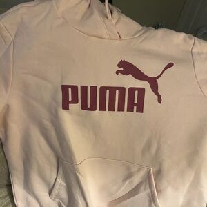 Women’s puma hoodie nwt